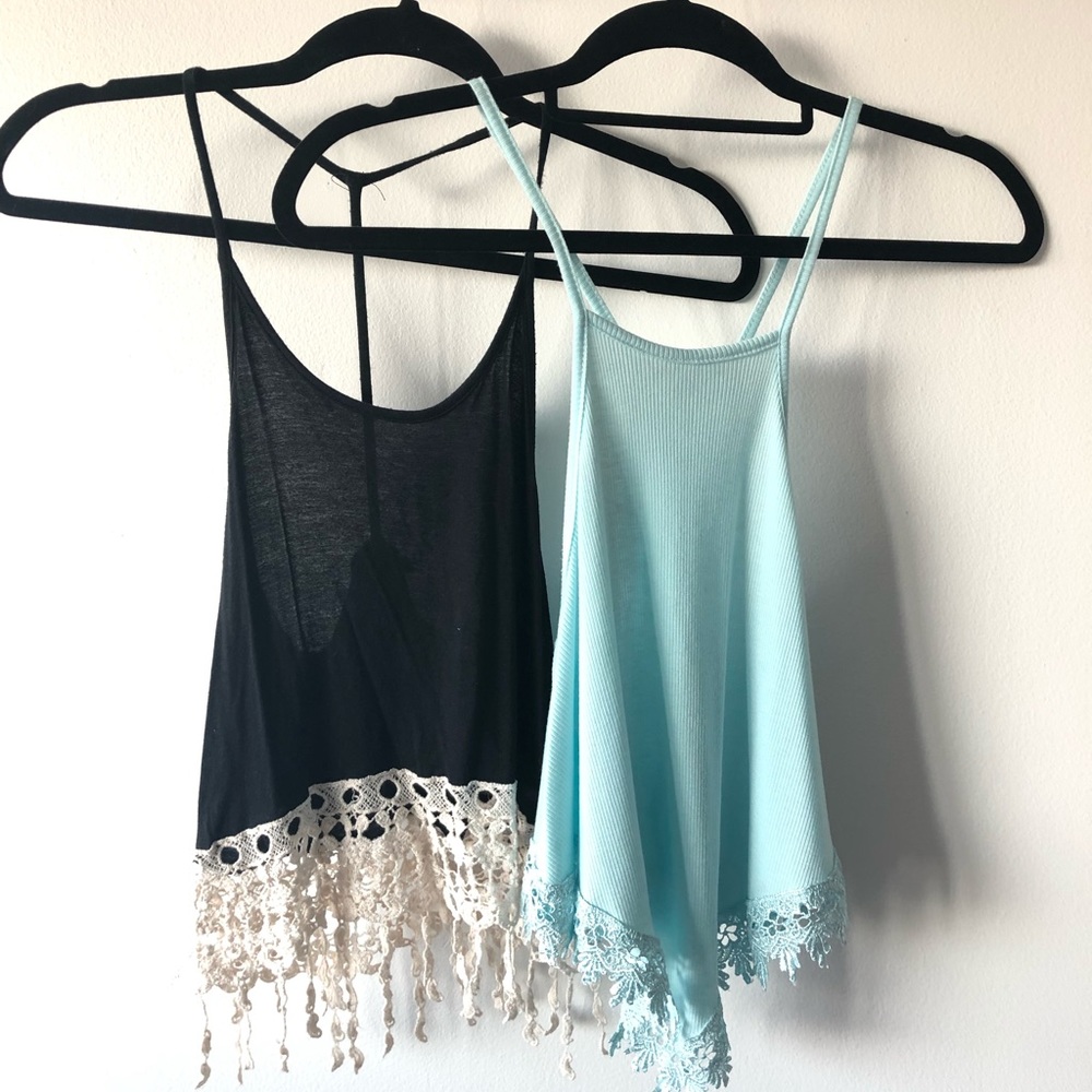 BOGO🆓 2 Tank Tops with Lace Hem